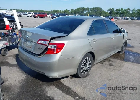 2014 Toyota Camry L/Se/Le/Xle z USA, uszkodzony, nr VIN 4T1BF1FKXEU466052